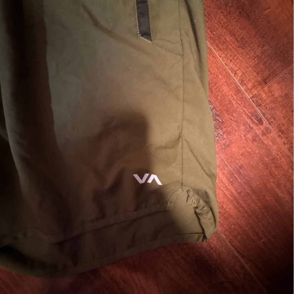 SHORTS BUNDLE - Picture 2 of 4